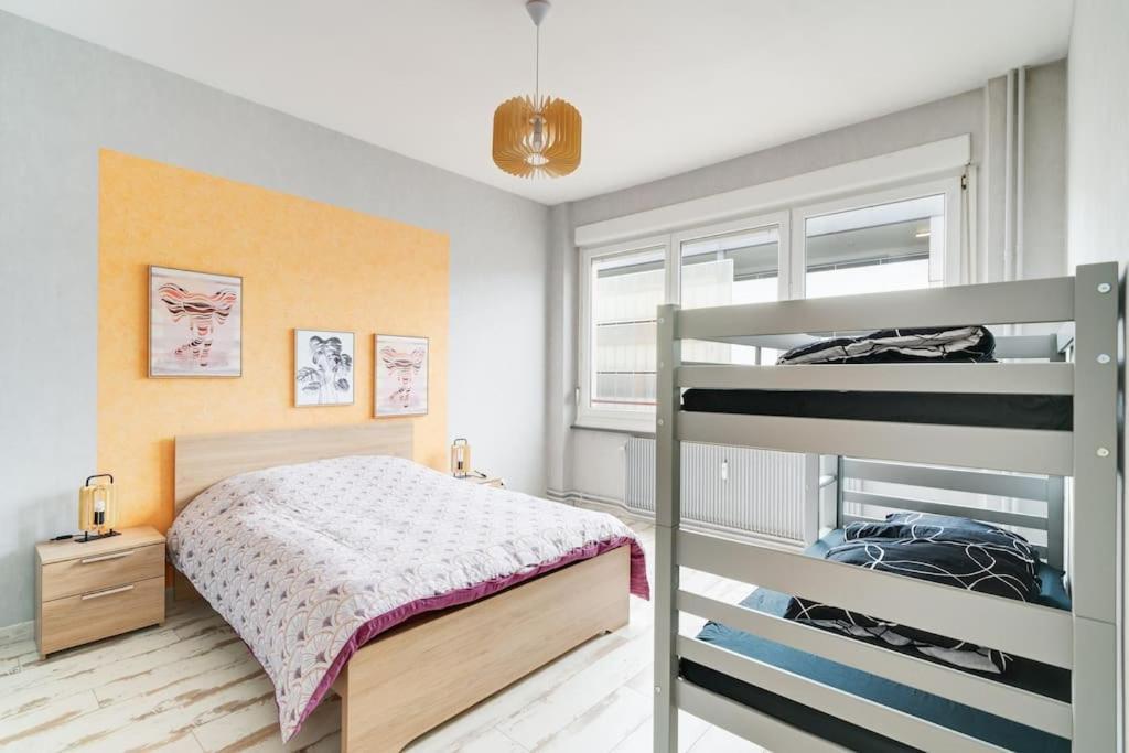 Superbe Appartement A Une Minute A Pied De La Gare エピナル エクステリア 写真