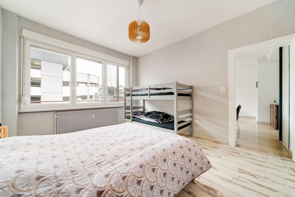 Superbe Appartement A Une Minute A Pied De La Gare エピナル エクステリア 写真